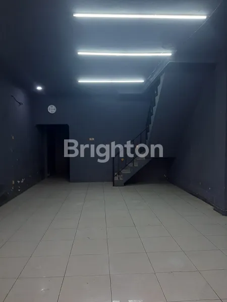 image DISEWAKAN RUKO 3 LANTAI SIAP PAKAI DI HARAPAN INDAH BEKASI – LOKASI STRATEGIS, LB 175 M² (3)