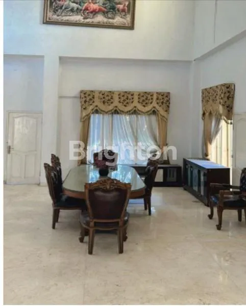 image RUMAH KOKOH 2 LANTAI, LUAS, ADA KOLAM RENANG DENGAN HARGA DIBAWAH NJOP DI KOTA DEPOK (3)