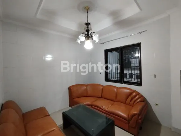 image RUMAH MEWAH 2 LANTAI FULLY FURNISHED DI TUKAD BATANGHARI, RENON (5)