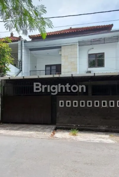 RUMAH MEWAH 2 LANTAI FULLY FURNISHED DI TUKAD BATANGHARI, RENON