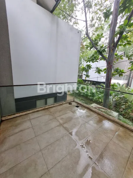 image RUMAH MODERN DENGAN KENYAMANAN FASILITAS EXCLUSIVE (GYM, POOL, MINI SOCCER) - KOMPLEKS YVE HABITAT 1 LIMO - DEPOK (2)