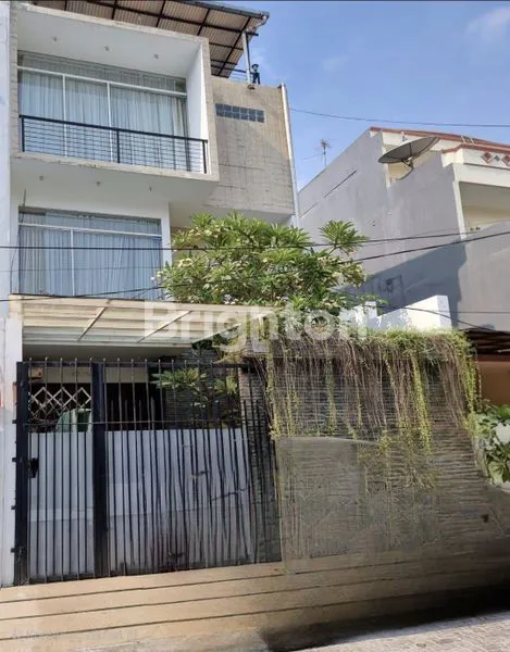 image RUMAH 3 LANTAI SUNTER (1)