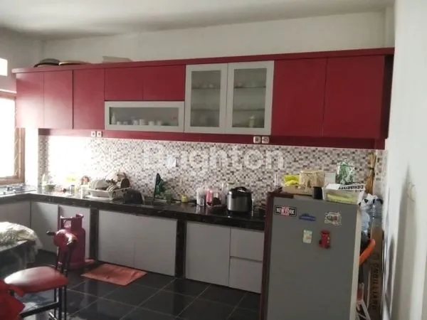 image RUMAH 2 LANTAI + 1 ROOFTOP DI KAWASAN PREMIUM SETIABUDI REGENCY, BANDUNG, LINGKUNGAN TENANG, AMAN, DAN NYAMAN UNTUK KELUARGA.\N4 (3)