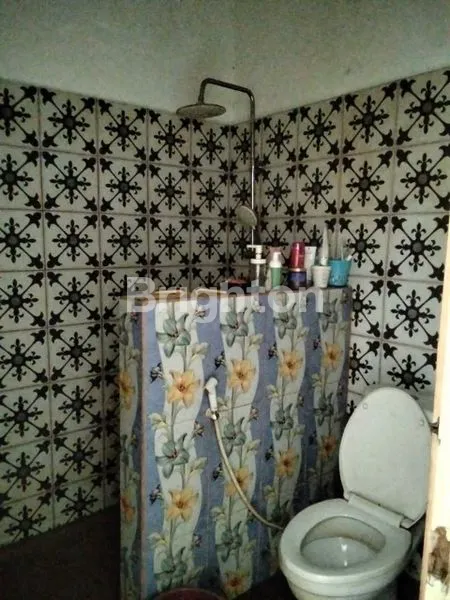 image RUMAH 2 LANTAI + 1 ROOFTOP DI KAWASAN PREMIUM SETIABUDI REGENCY, BANDUNG, LINGKUNGAN TENANG, AMAN, DAN NYAMAN UNTUK KELUARGA.\N4 (8)