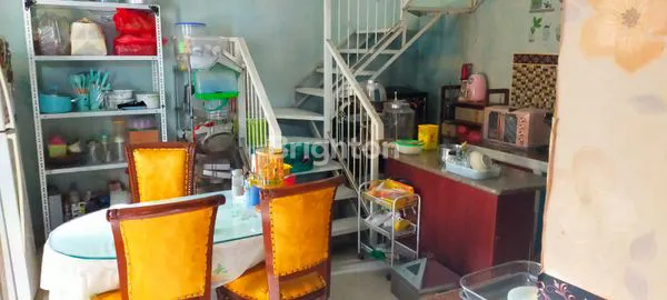 image RUMAH SIAP HUNI 2 LANTAI DI PERUMAHAN BINTANG METROPOL BEKASI\\N (4)