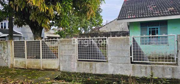 image RUMAH TUA HITUNG TANAH POSISI HOOK DI TAMAN CIMANGGU\N (3)