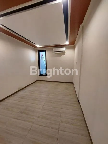 image JUAL: RUMAH MEWAH 2 LANTAI FULL FURNISH DI KOTA JOMBANG (8)