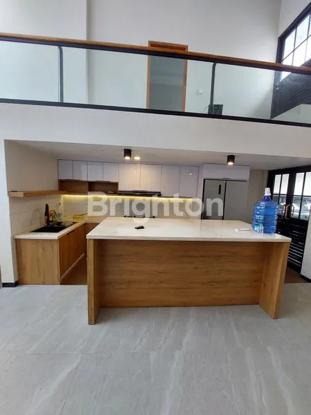 image JUAL: RUMAH MEWAH 2 LANTAI FULL FURNISH DI KOTA JOMBANG (7)