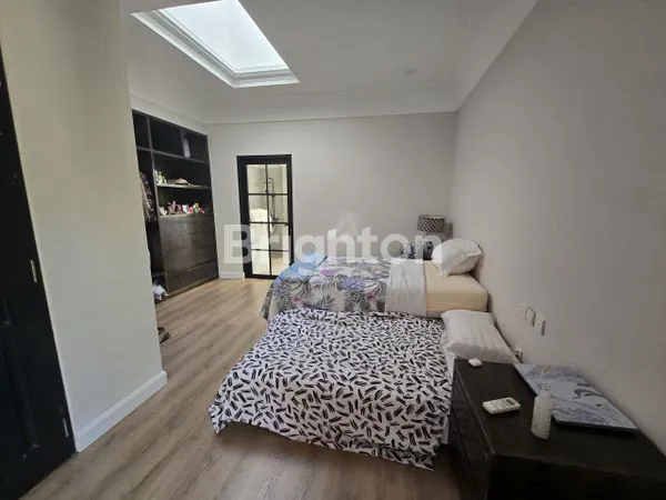 image VILLA MEWAH 1200M² DI SANUR, DEKAT PANTAI (1)