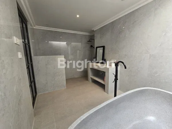 image VILLA MEWAH 1200M² DI SANUR, DEKAT PANTAI (7)