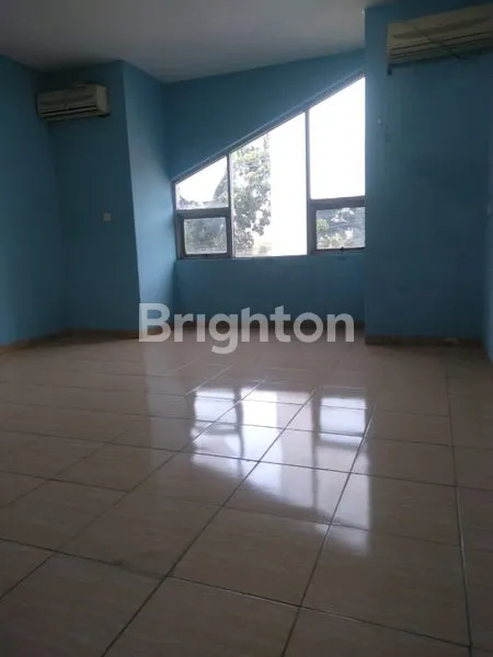 image RUKO STRATEGIS DI LENTENG AGUNG (4)