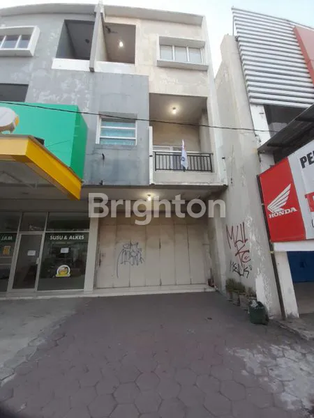 image RUKO 3 LANTAI STRATEGIS DI TEPI JALAN RAYA (1)