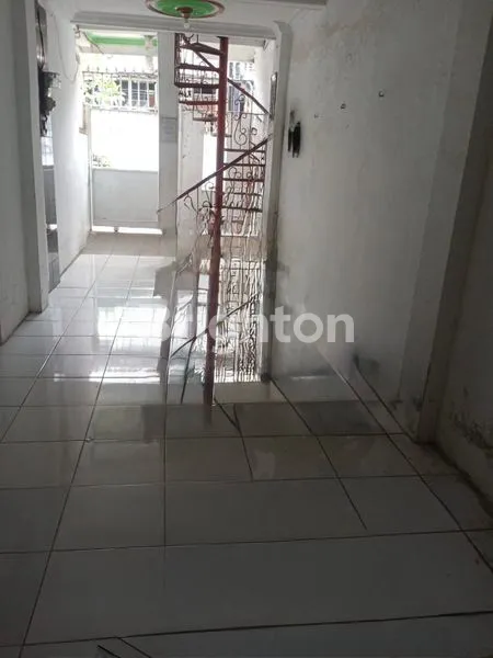 image RUMAH+KOS+KIOS STRATEGIS DI PASAR MINGGU JAKARTA SELATAN (6)