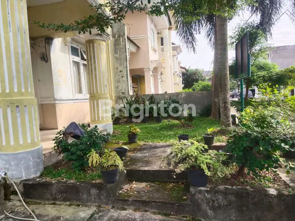 image RUMAH 3 LANTAI LT 336M² DI PEKANBARU (6)
