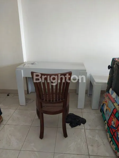 image APARTEMEN UC BERKELEY LANTAI 8 KOSONGAN (2)