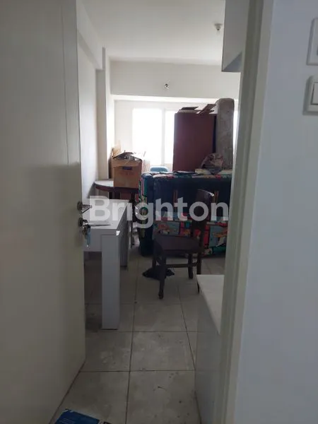 image APARTEMEN UC BERKELEY LANTAI 8 KOSONGAN (1)