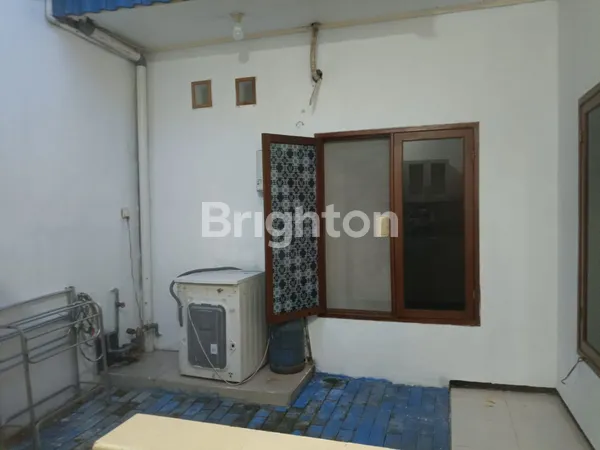 image RUMAH DI DUKUH KUPANG (3)