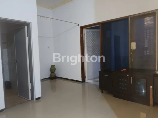 image RUMAH DI DUKUH KUPANG (8)