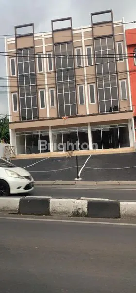 image RUKO 3,5 LANTAI LUAS TANAH: 178M² CILEDUG DEKAT KEBAYORAN LAMA DAN JOGLO LOKASI RAMAI (4)