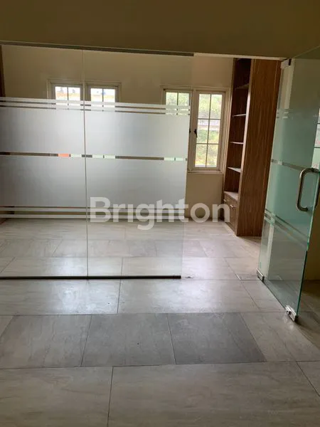 RUKO SIAP PAKAI SUDAH RENOVASI DAAN MOGOT JAKARTA BARAT