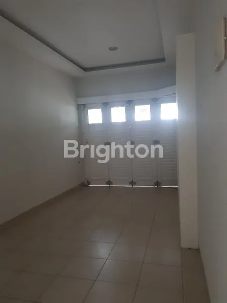 image RUMAH DISEWAKAN DI BOULEVARD KOTA WISATA DEKAT KE MASJID DARUSSALAM DAN MALL LIVING WOLRD (7)