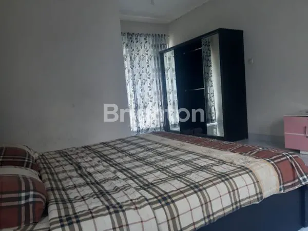 image RUMAH DISEWAKAN DI BOULEVARD KOTA WISATA DEKAT KE MASJID DARUSSALAM DAN MALL LIVING WOLRD (4)