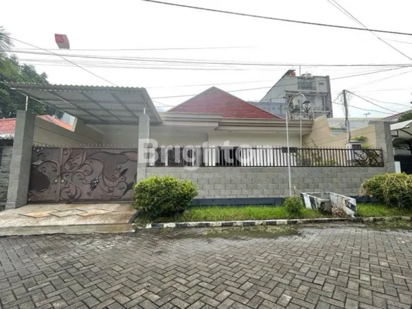 image RUMAH 1 LANTAI DI MANYAR KERTOARJO SURABAYA SIAP HUNI (1)