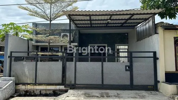 image RUMAH MODERN MINIMALIS SIAP HUNI, BONUS KITCHEN SET & INTERIOR CANTIK! (1)