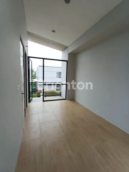 image RUMAH BARU DI CENDANA PEAK KARAWACI (3)