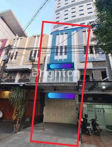 image RUKO 3 LANTAI SEMI-FURNISHED SIAP HUNI (2)