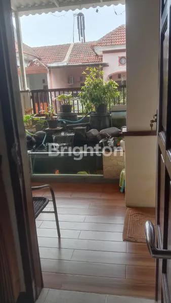 image JUAL RUMAH 2 LANTAI BARU NENOVASI DI SEKARDANGAN SIDOARJO  (2)