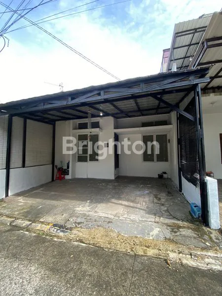 image NEMPEL BSD! RUMAH SIAP HUNI DENGAN AKSES JALAN LEBAR (1)