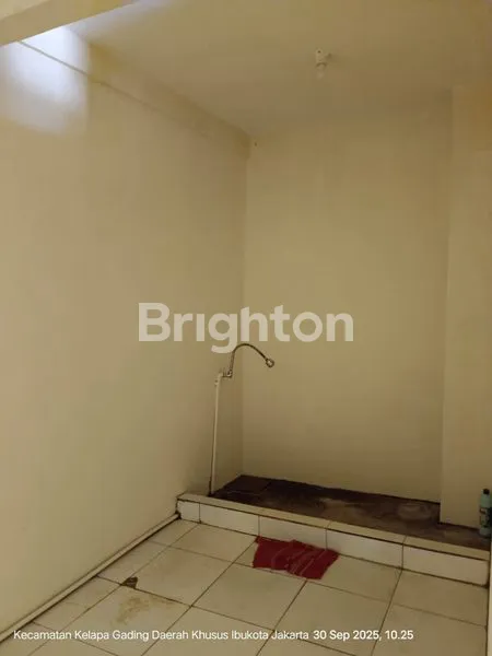 image DIJUAL/DISEWAKAN RUKO DI JALAN RAYA BOULEVARD KELAPA GADING , JAKARTA UTARA (5)
