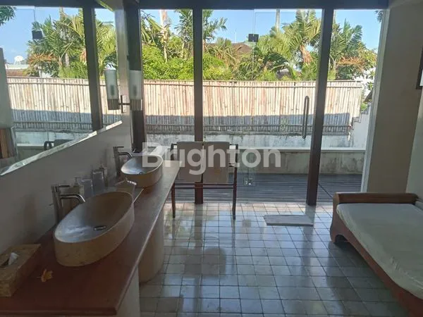 image FOR RENT CHARMING TROPICAL VILLA IN SEMINYAK  (7)