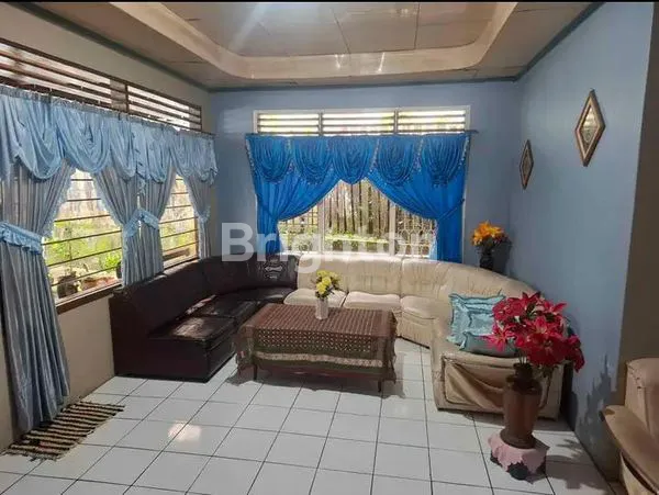 image RUMAH MODEL LAMA DITENGAH KOTA BALIKPAPAN DEKAT SDN01 BALIKPAPAN (2)
