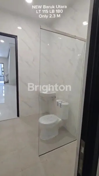 image RUMAH 2 LANTAI NUANSA TROPIS INNER GARDEN DESIGN MODERN MINIMALIS KONTENPORER BARUK UTARA SURABAYA (6)