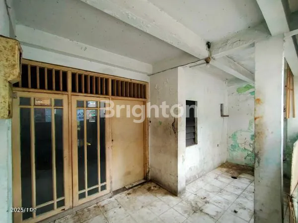 image MURAH SEKALI RUMAH TUA HITUNG TANAH DI TANJUNG DUREN (1)