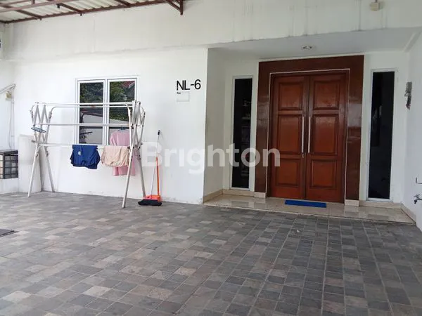 image RUMAH 2 LANTAI SIAP HUNI DI TAMAN SEMANAN (3)