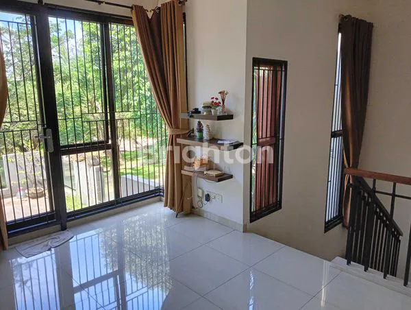 image HUNIAN NYAMAN THE ICON BSD, 4 KAMAR, SEMI FURNISHED (5)