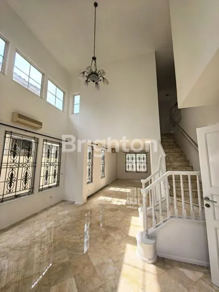 image RUMAH SIAP HUNI DI LIPPO KARAWACI CENTRAL TANGERANG (2)