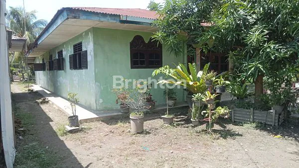 image RUMAH DENGAN TANAH YANG LUAS UNTUK TEMPAT TINGGAL DAN USAHA (5)