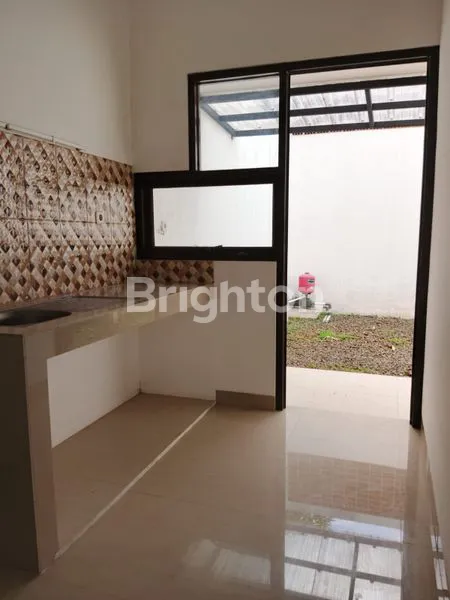 image RUMAH CANTIK SIAP HUNI VILLA GUNUNG LESTARI BINTARO (3)