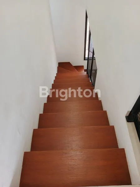 image RUMAH CANTIK SIAP HUNI VILLA GUNUNG LESTARI BINTARO (5)