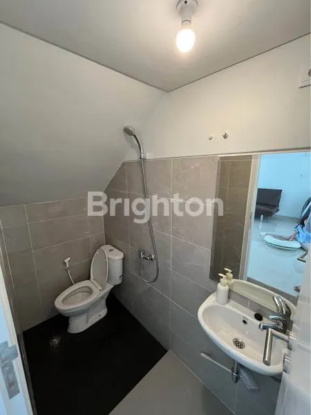 image RUMAH WISATA BUKIT MAS CHELSEA 2 LANTAI SIAP HUNI DAPUR SUDAH RENOVASI (6)