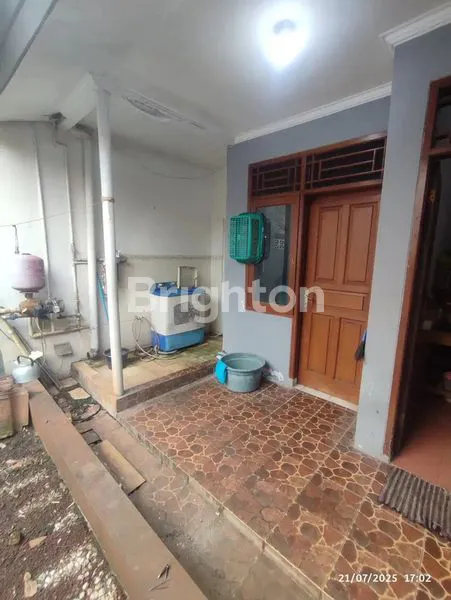 image RUMAH MODERN SIAP HUNI 150M2 DEKAT FASILITAS OLAHRAGA PAMULANG (3)