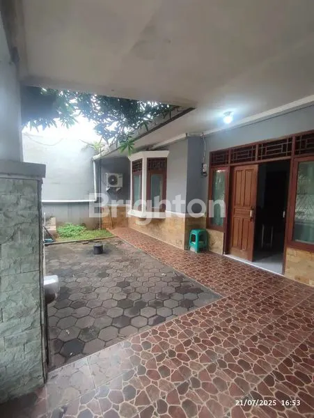 image RUMAH MODERN SIAP HUNI 150M2 DEKAT FASILITAS OLAHRAGA PAMULANG (1)