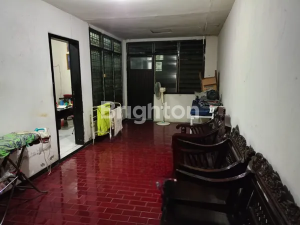 image RUMAH DI JALAN CIPTA MENANGGAL SURABAYA (7)