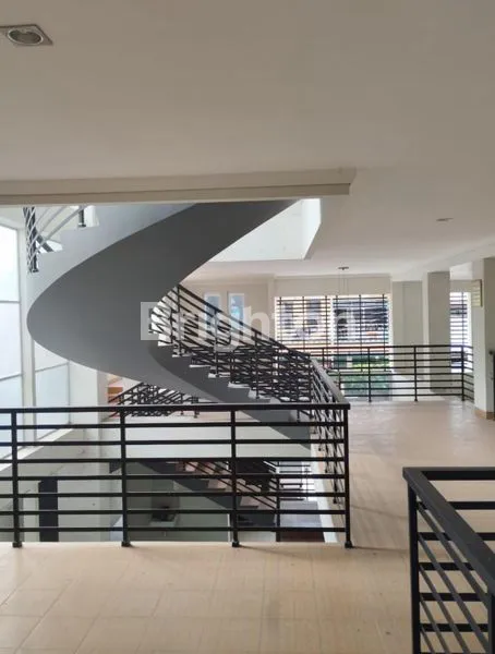 image RUMAH MEWAH 6 KT DI PRINGGADADI (2)