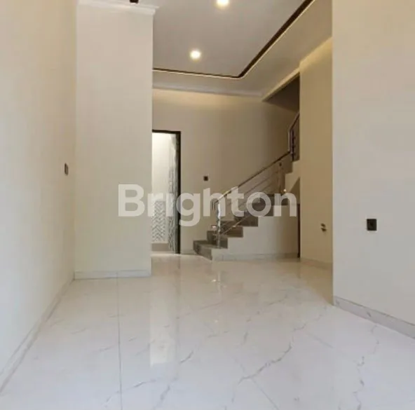 image UNDER 2M RUMAH NEW GRESS MANYAR ROW 4 MOBIL!!! STRATEGIS DEKAT SEKOLAH PETRA KAMPUS UBAYA NGAGEL NGINDEN KLAMPIS  (2)