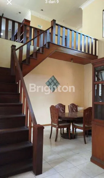 image RUMAH 2 LANTAI NYAMAN DAN ASRI ARAYA MALANG (4)